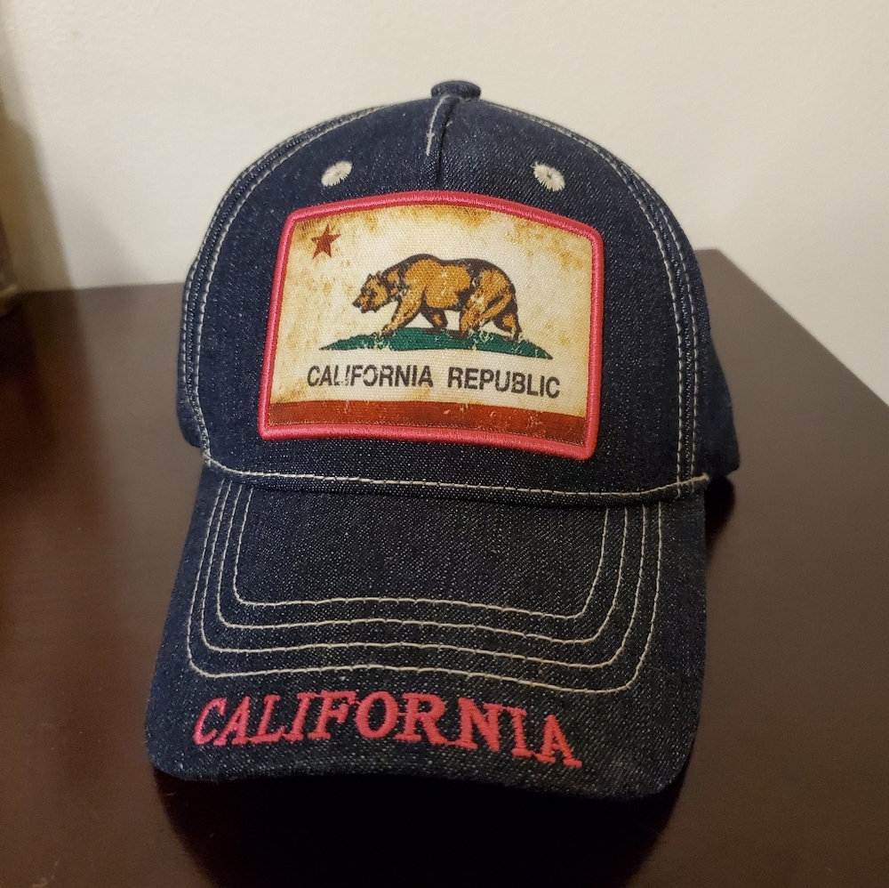 NWT California Republic Dark Washed Denim Hat